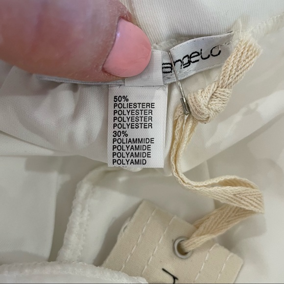 COPY - Raffaela Dangelo Shorts - Picture 4 of 9